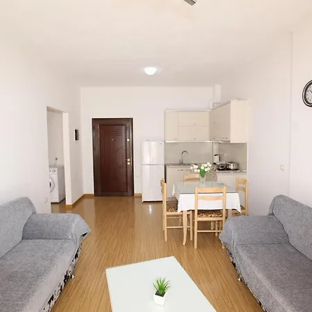 Teo Апартаменты Саранда