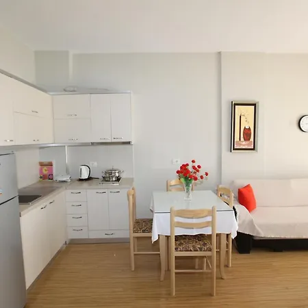 Teo Апартаменты Саранда